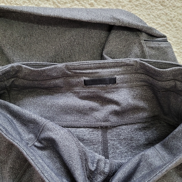 Lululemon size 4 Speed Up Tight *28" heathered black - Picture 13 of 15
